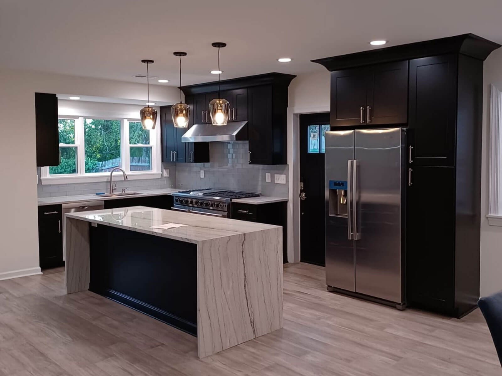 Modern kitchen remodel dark cabinets